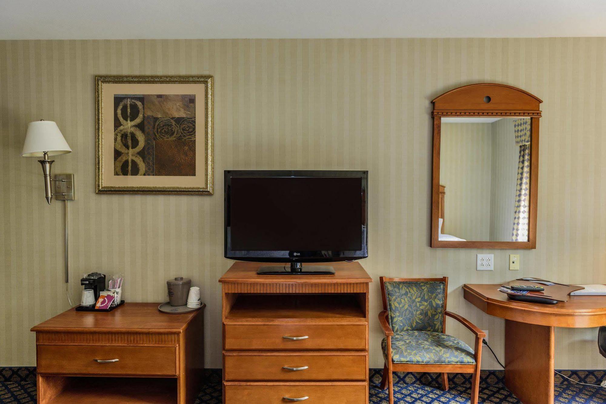 Hampton Inn And Suites Jamestown Buitenkant foto